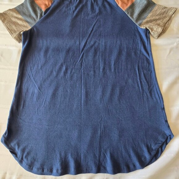 Women's Size Medium Solid Blue Knit Pullover With Color block 3/4 Sleeve - Picture 4 of 7